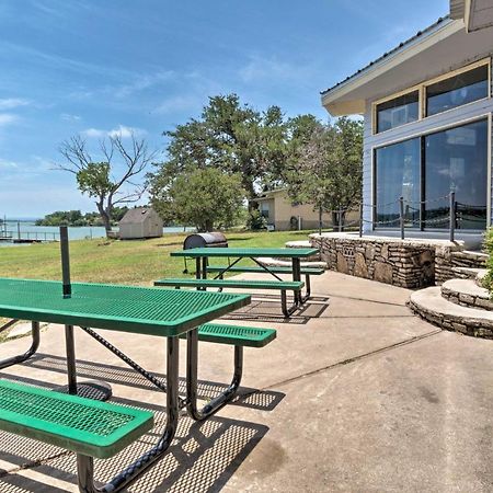 Rustic Lake Buchanan Hideaway With Game Room And Grill Tow Exterior foto