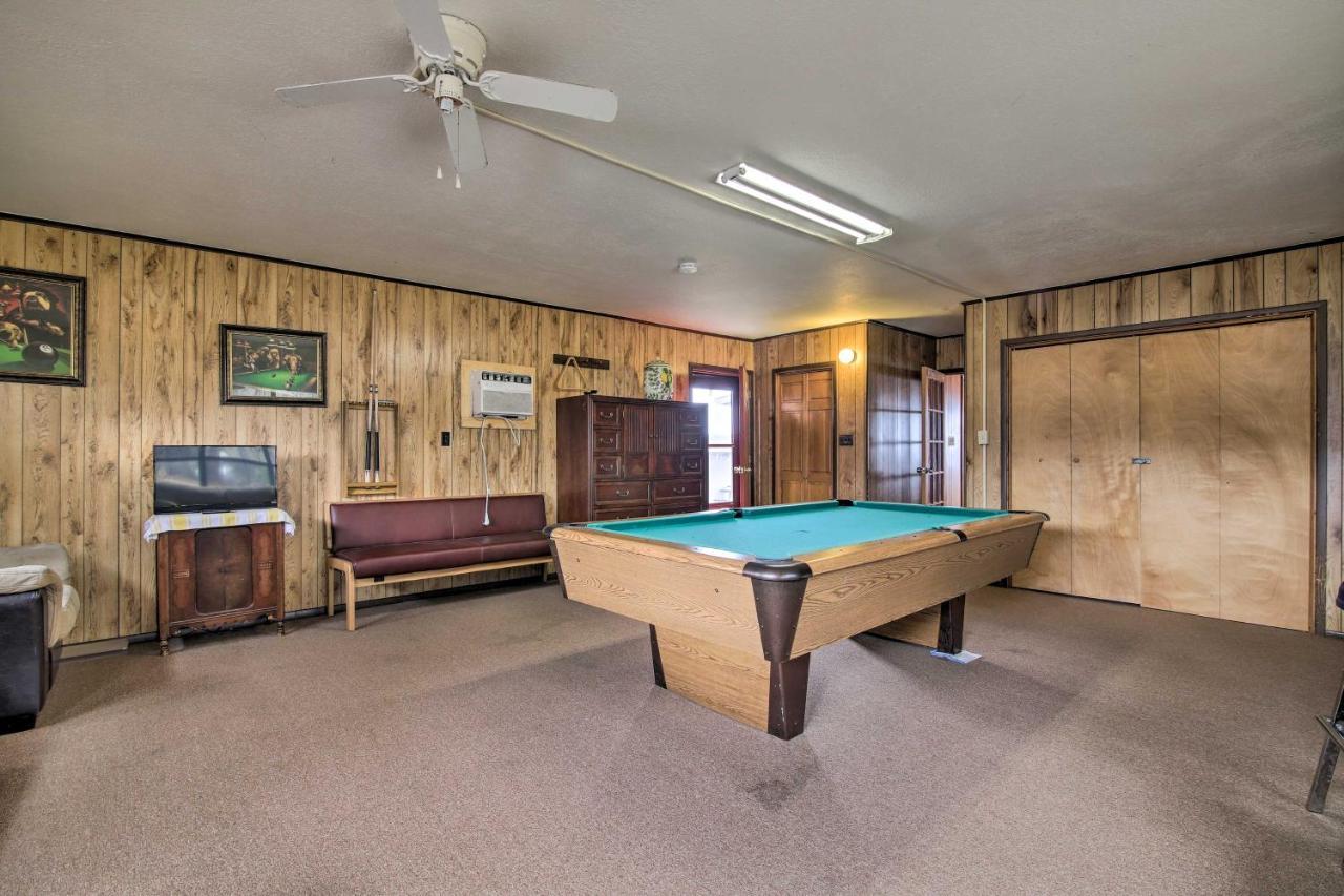 Rustic Lake Buchanan Hideaway With Game Room And Grill Tow Exterior foto